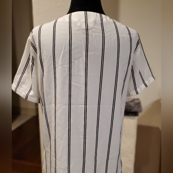 Black and white pinstripe blouse.  NWOT - Picture 6 of 16